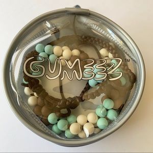 Gumeez Teething Necklace and Bracelet Set